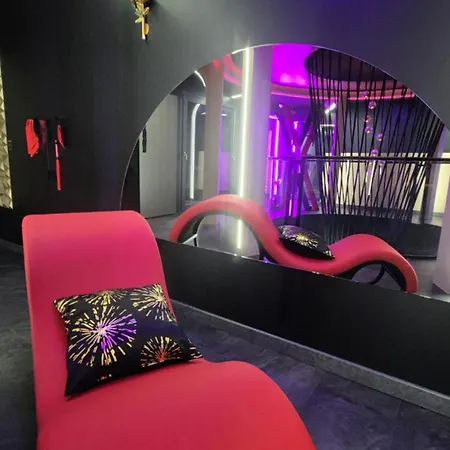 Apartment De Luxe Erotique Chic *