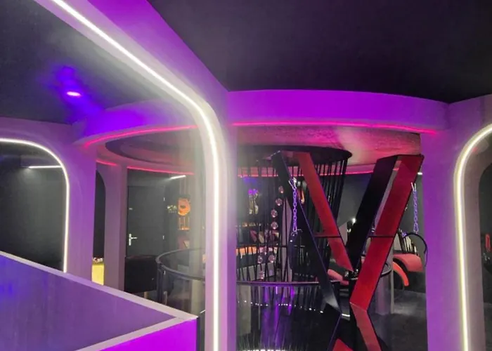 De Luxe Erotique Chic דירה Coursan