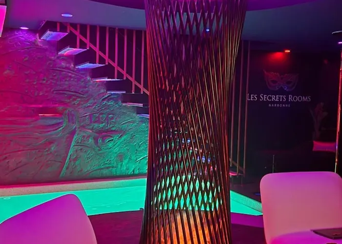 De Luxe Erotique Chic * Coursan