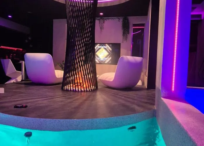 De Luxe Erotique Chic דירה